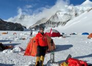 Taklukkan Gunung Vinson, Pendaki Putri Indonesia Dekati Rekor Asia Tenggara