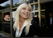 Penyebab Pamela Bach Meninggal, Ditemukan Luka Tembak yang Dilakukan Sendiri