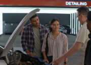 Jadi Montir Pembawa Keberuntungan, Indah Unjuk Keahlian