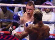 Saul Canelo Alvarez Pertahankan Gelar Kelas Menengah Super yang Penuh Kontroversial