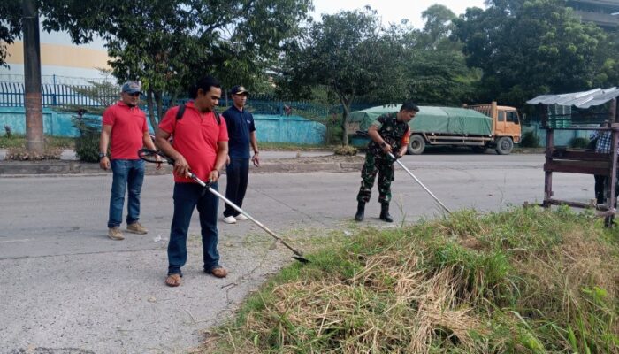 Wakil Ketua LPMK Buluh Kasap Zulmaidi Izul Gotong Royong Bentuk Kekompakan Serta Peduli Lingkungan dan Masyarakat