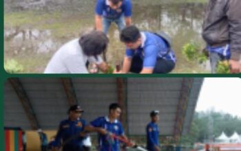 Hujan Deras Tak Jadi Halangan Karang Taruna Lanjut Lakukan Gotong Royong Bersih bersih Taman Bukit Gelanggang